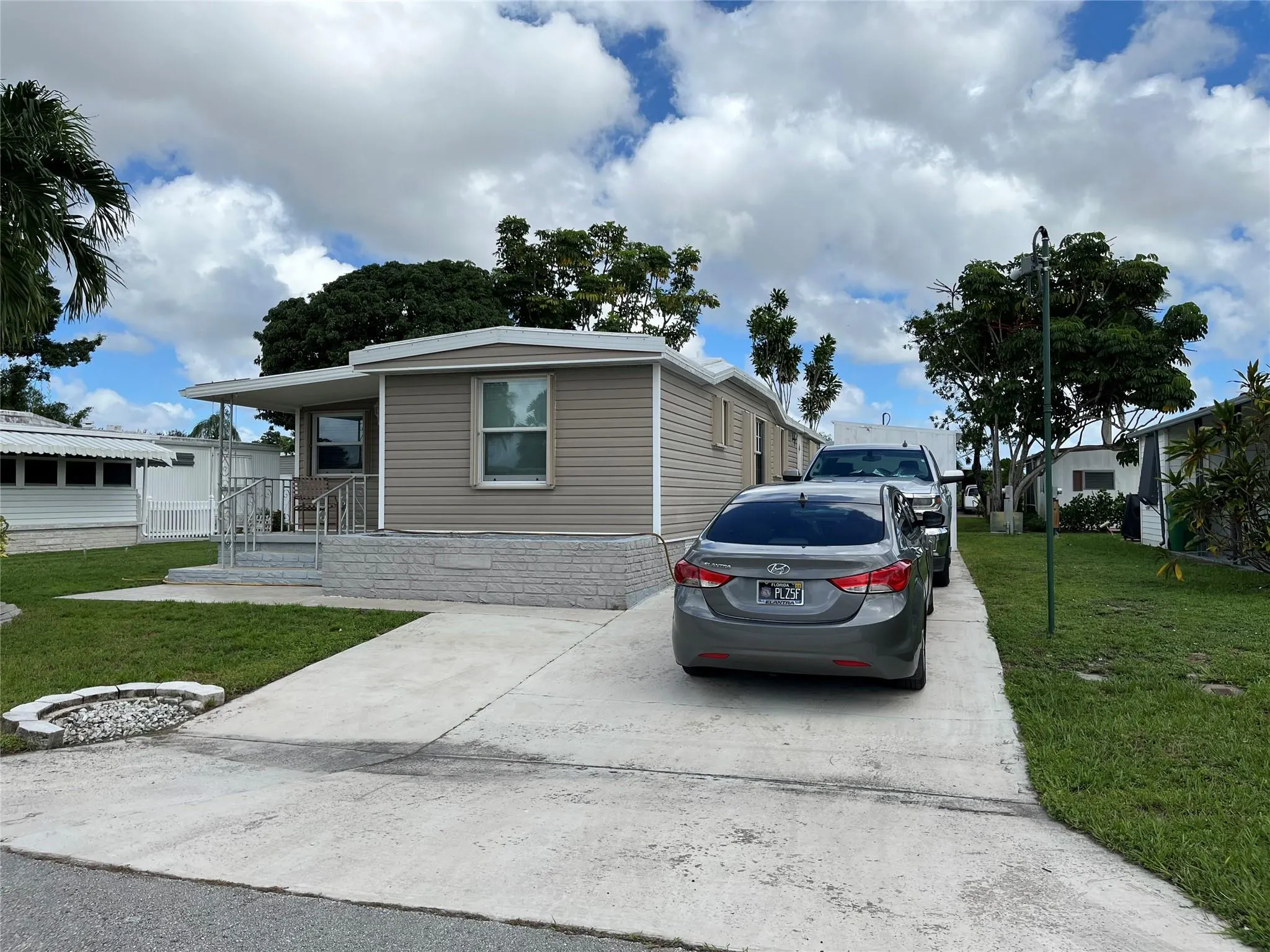 2228 SW 83rd Ter