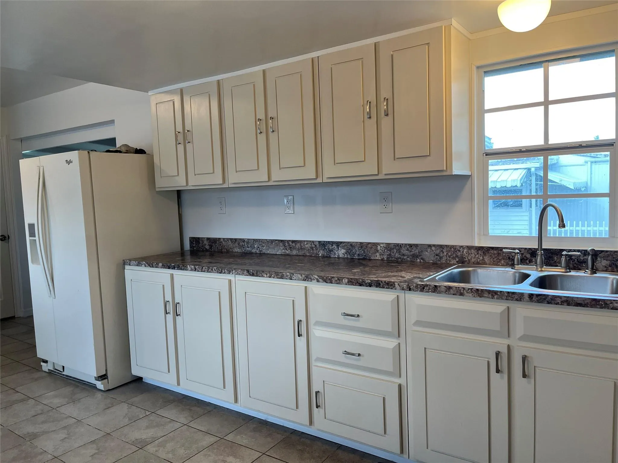 2228 SW 83rd Ter