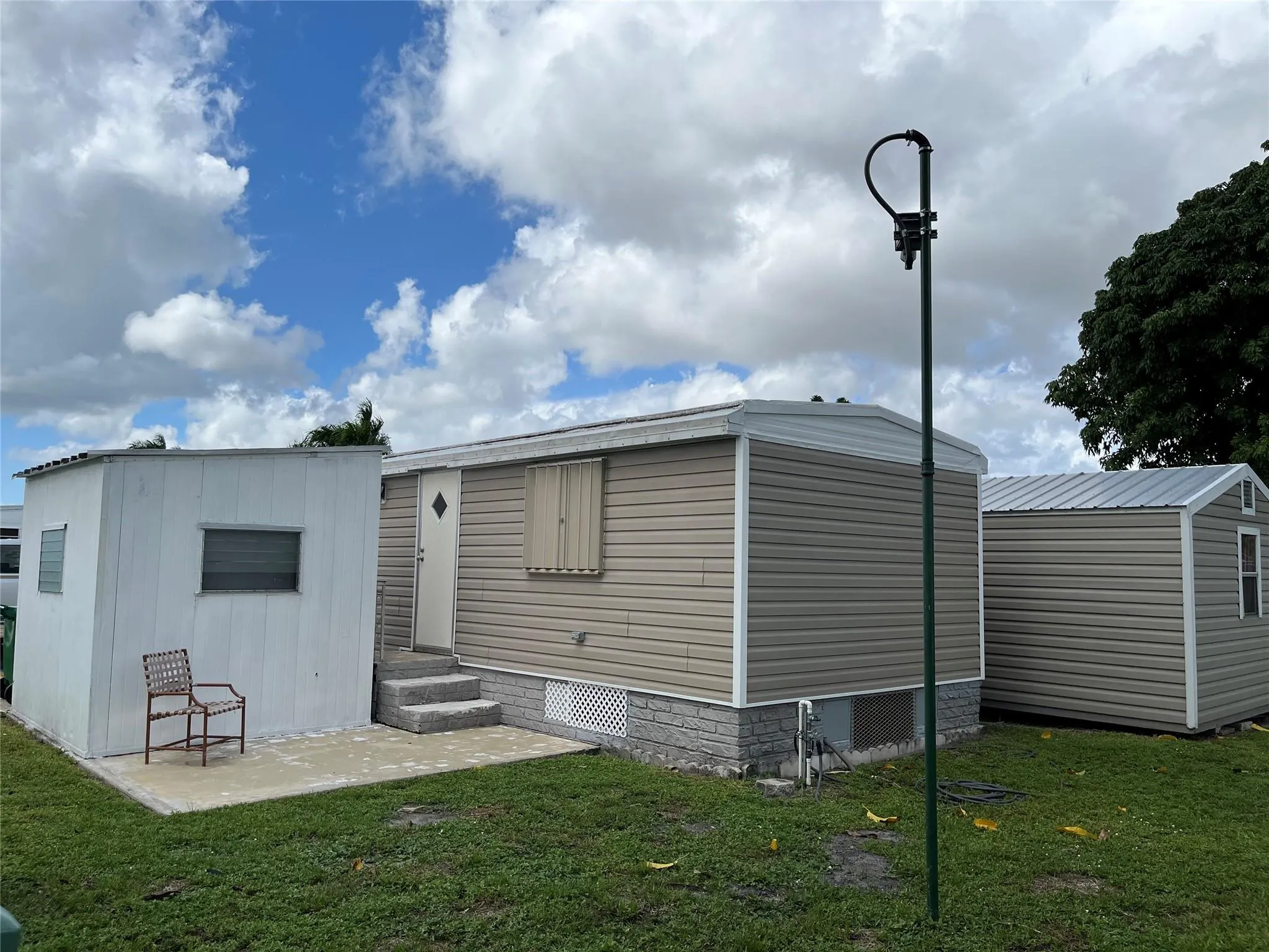 2228 SW 83rd Ter