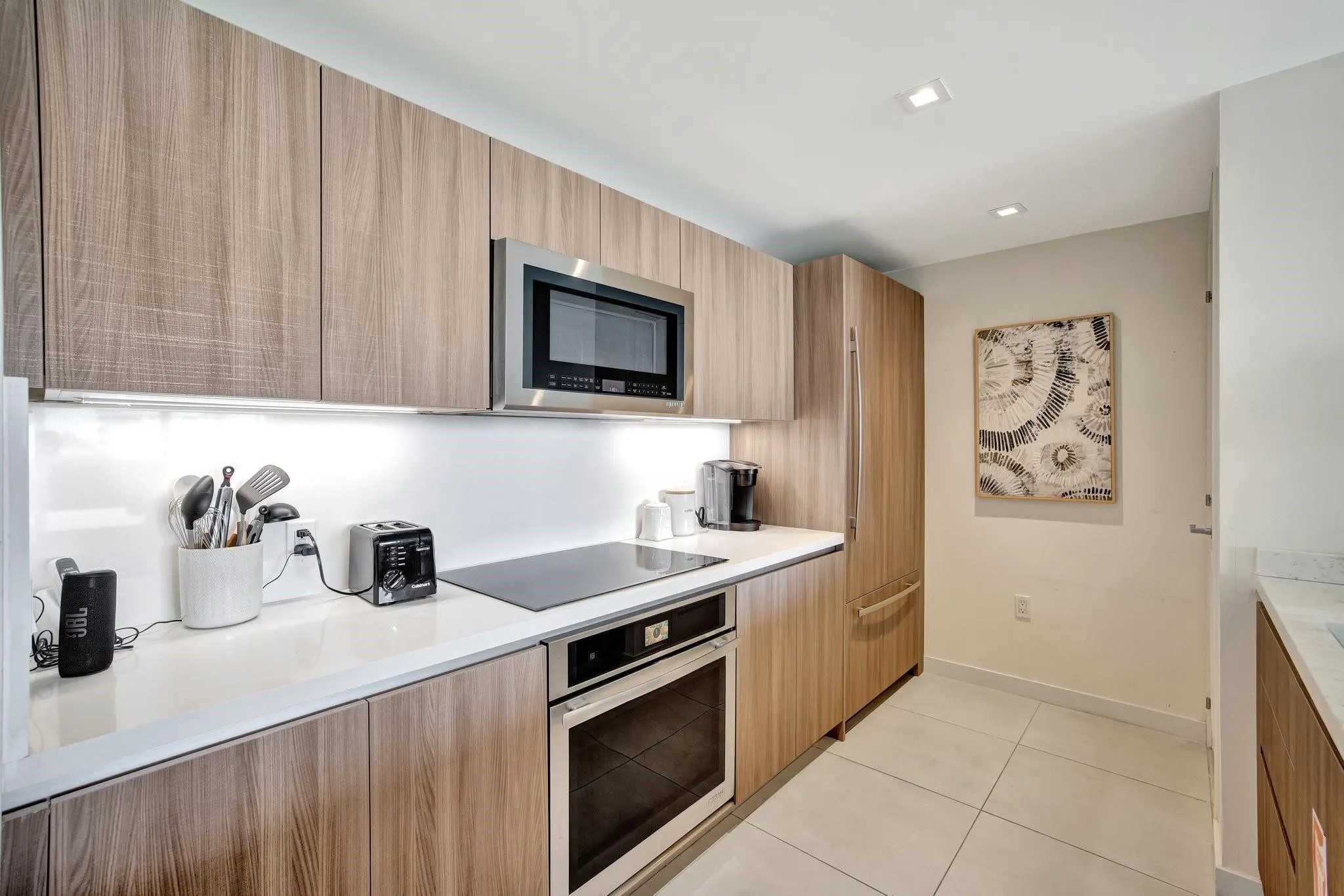 401 N Birch Rd, #413