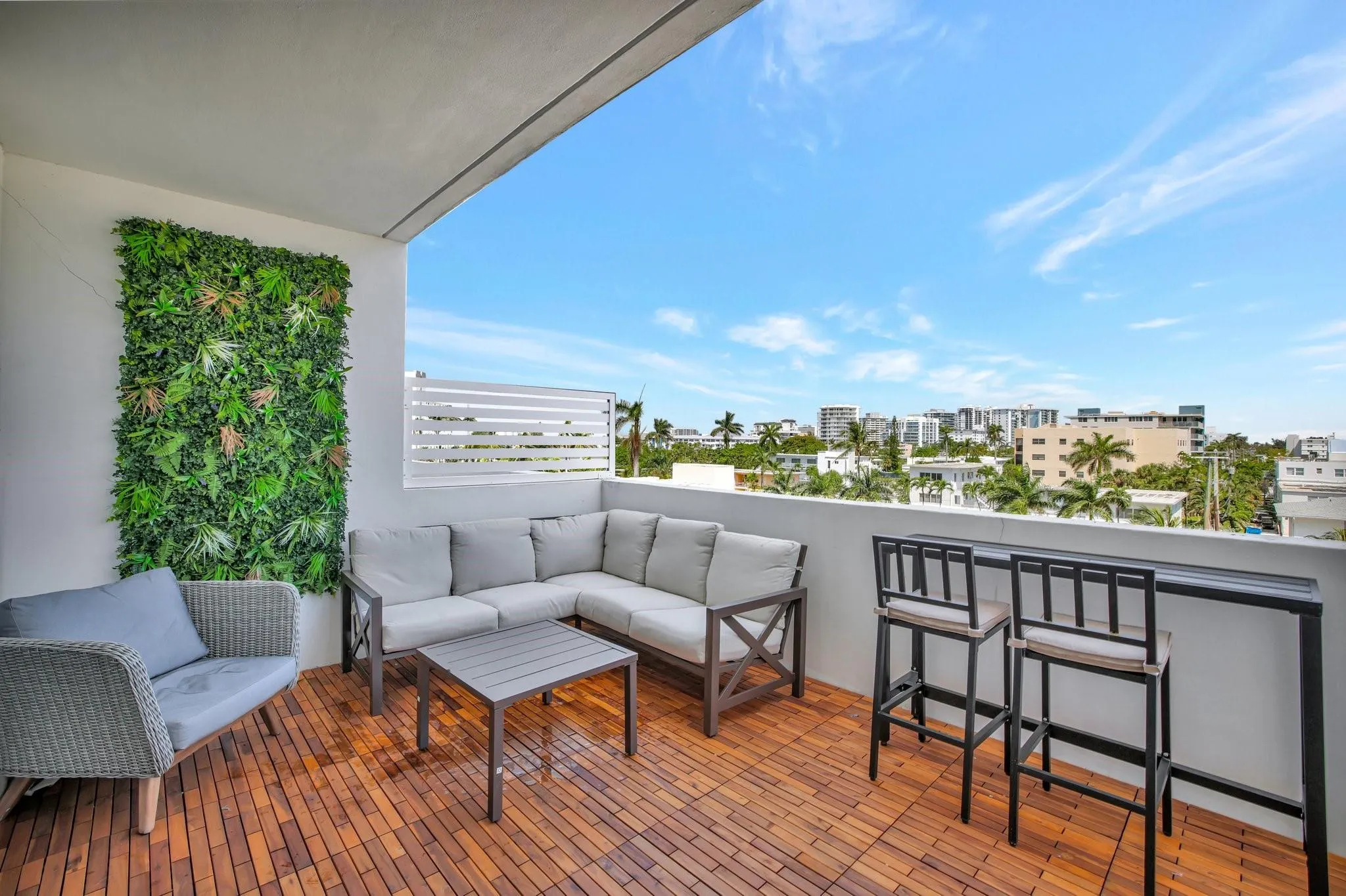 401 N Birch Rd, #413