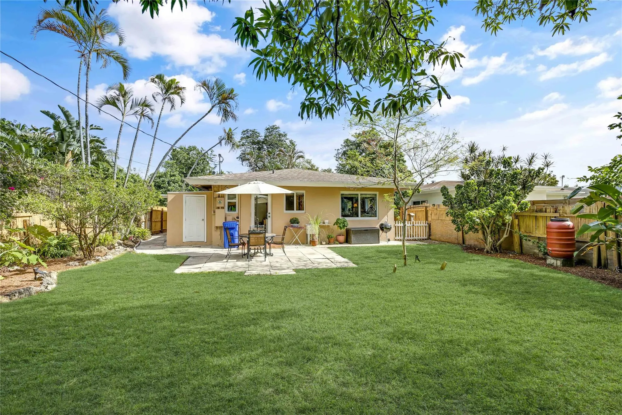 1621 NW 7th Ave
