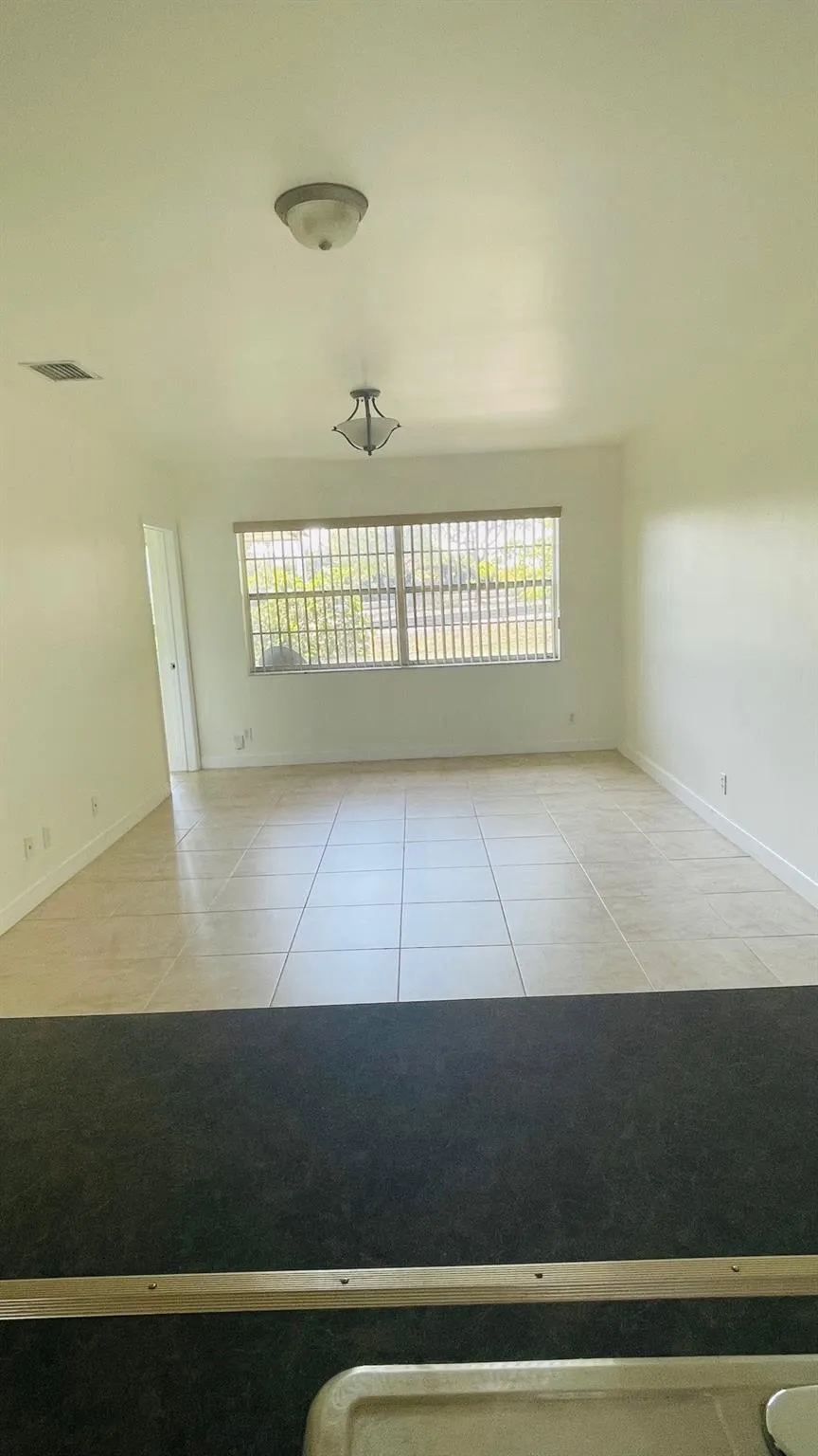 5111 W Oakland Park Blvd, #306