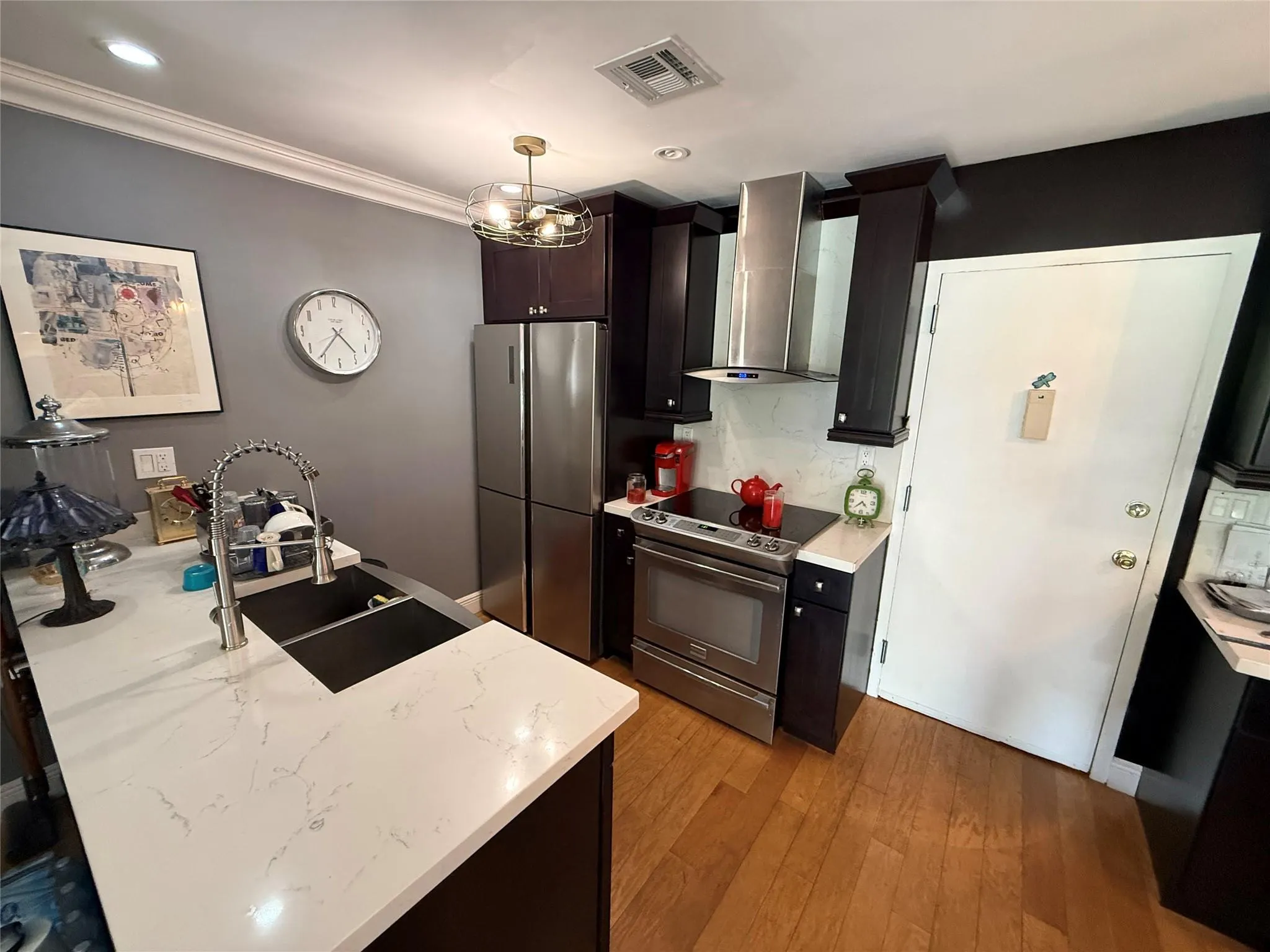 3212 NE 12th St, #303