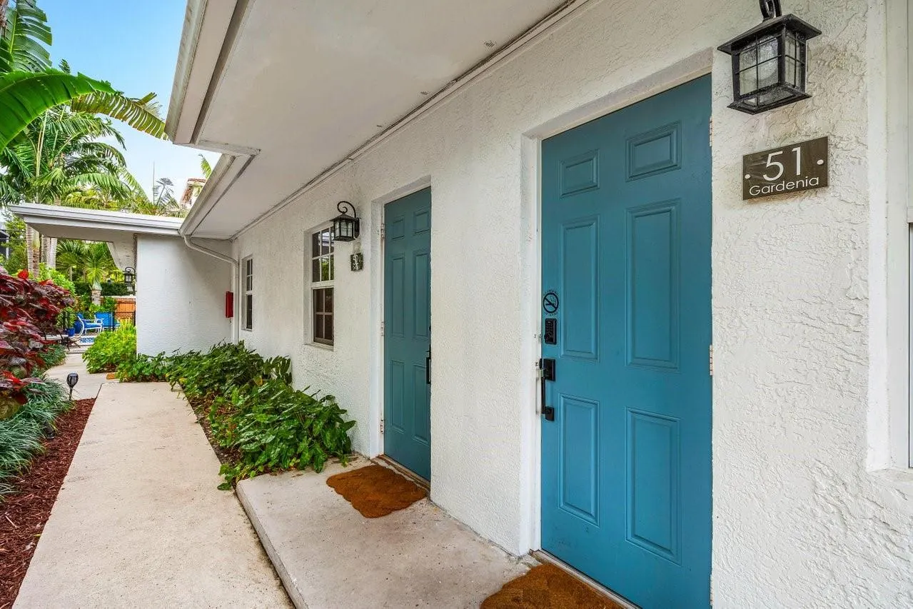 615 NE 9th Ave, #51