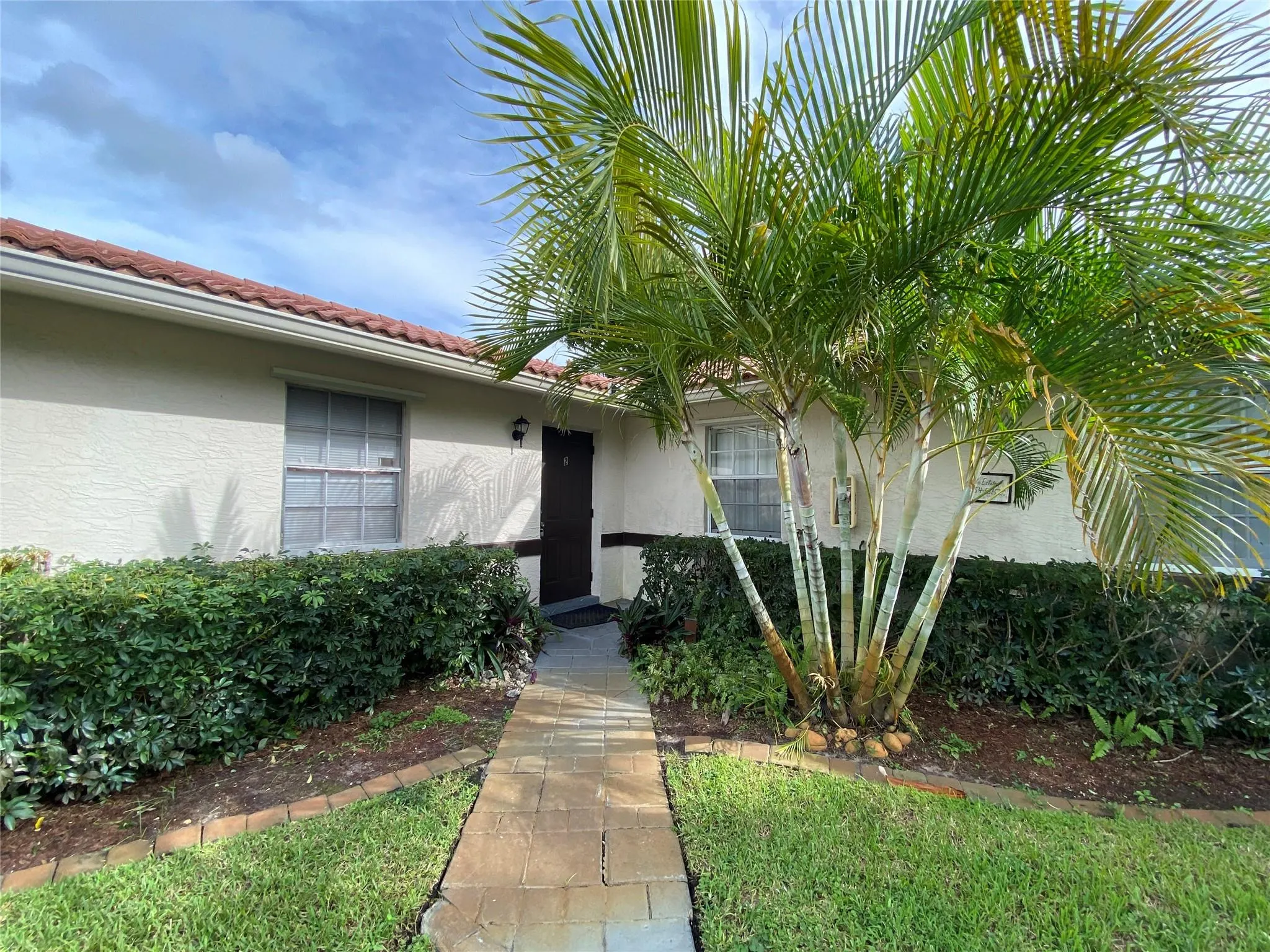 11380 NW 39th St