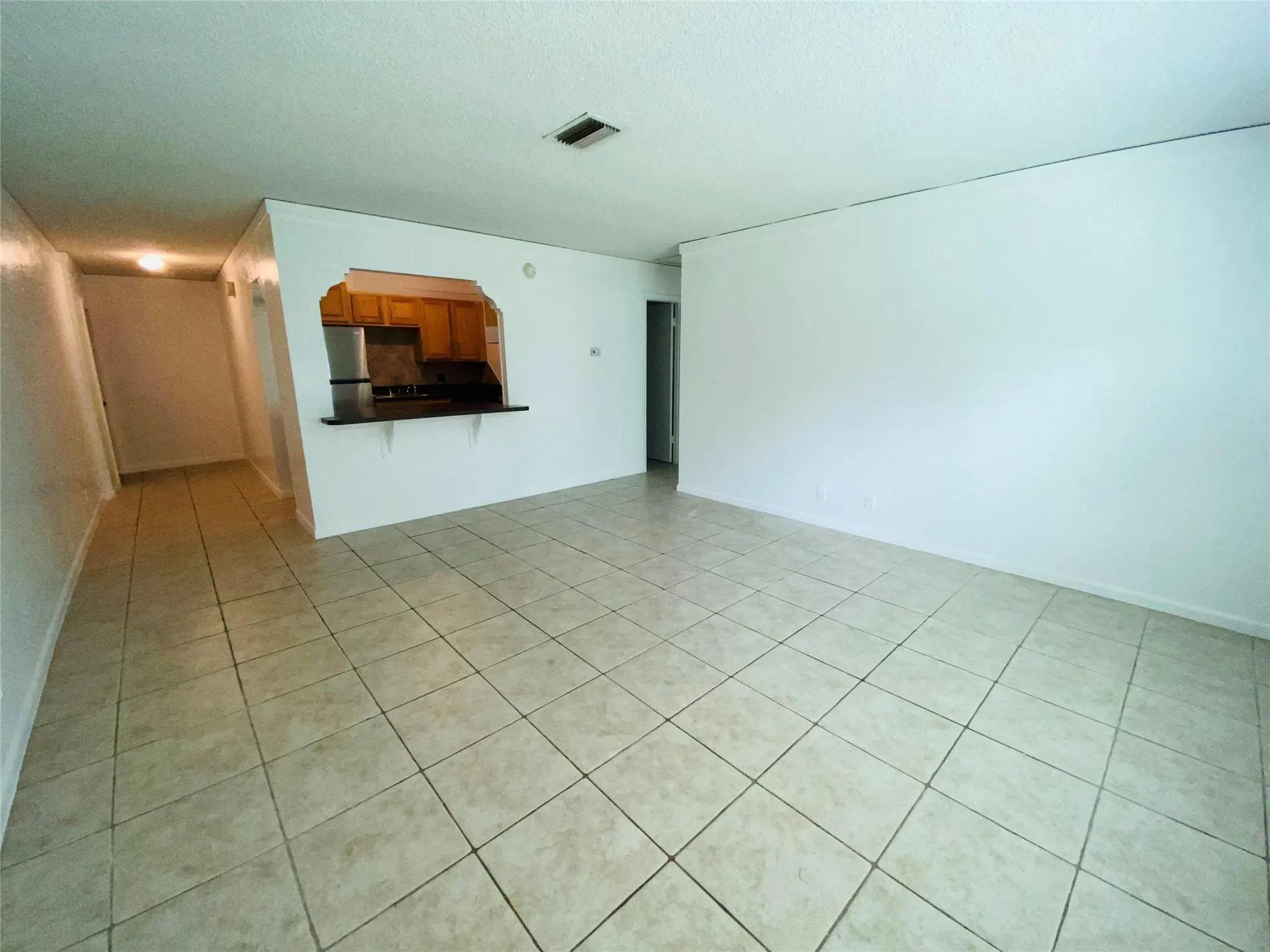 11380 NW 39th St