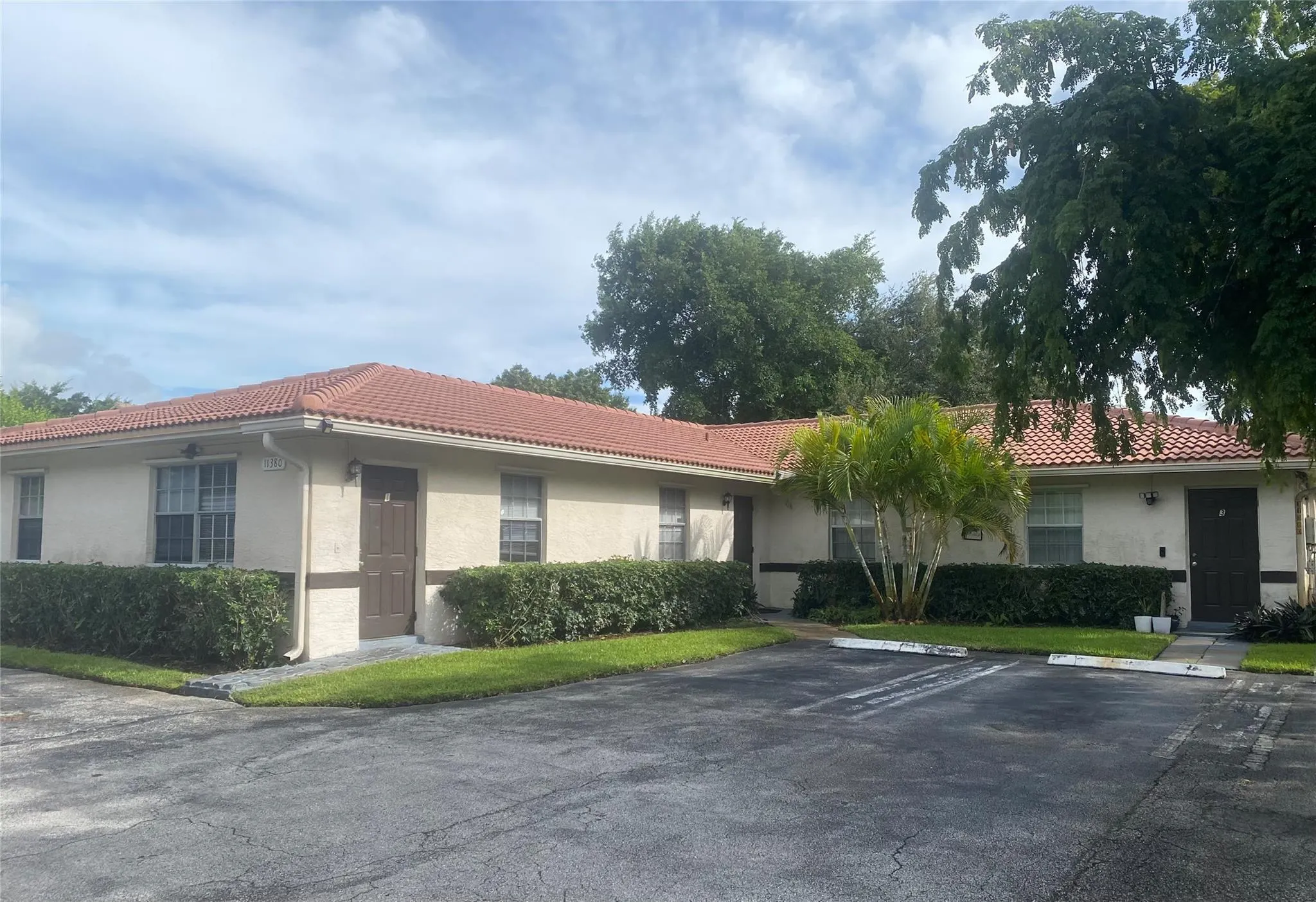 11380 NW 39th St