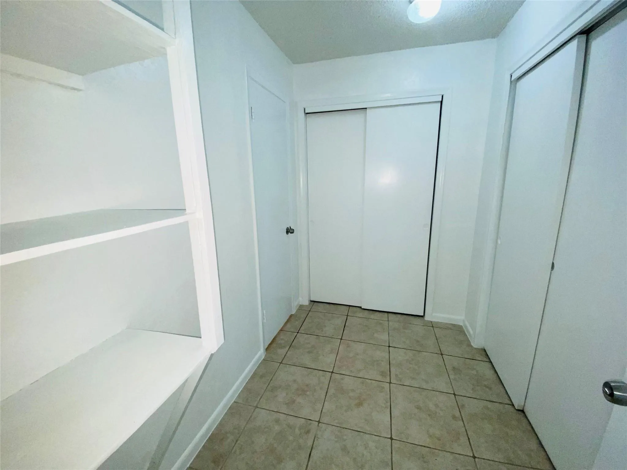 11380 NW 39th St