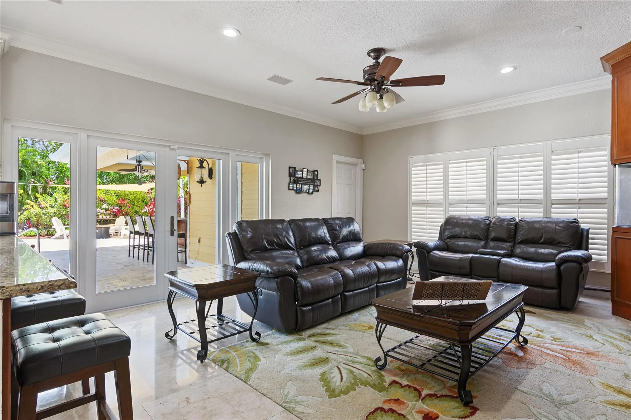 16686 Golfview Dr