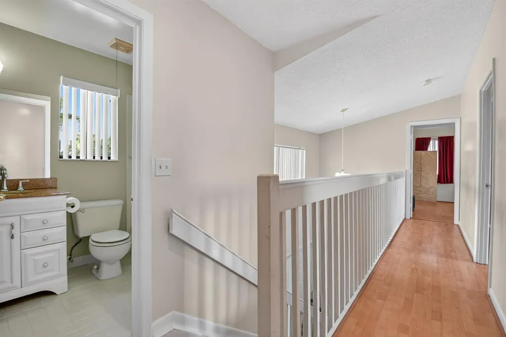 6044 STRAWBERRY FIELDS Way