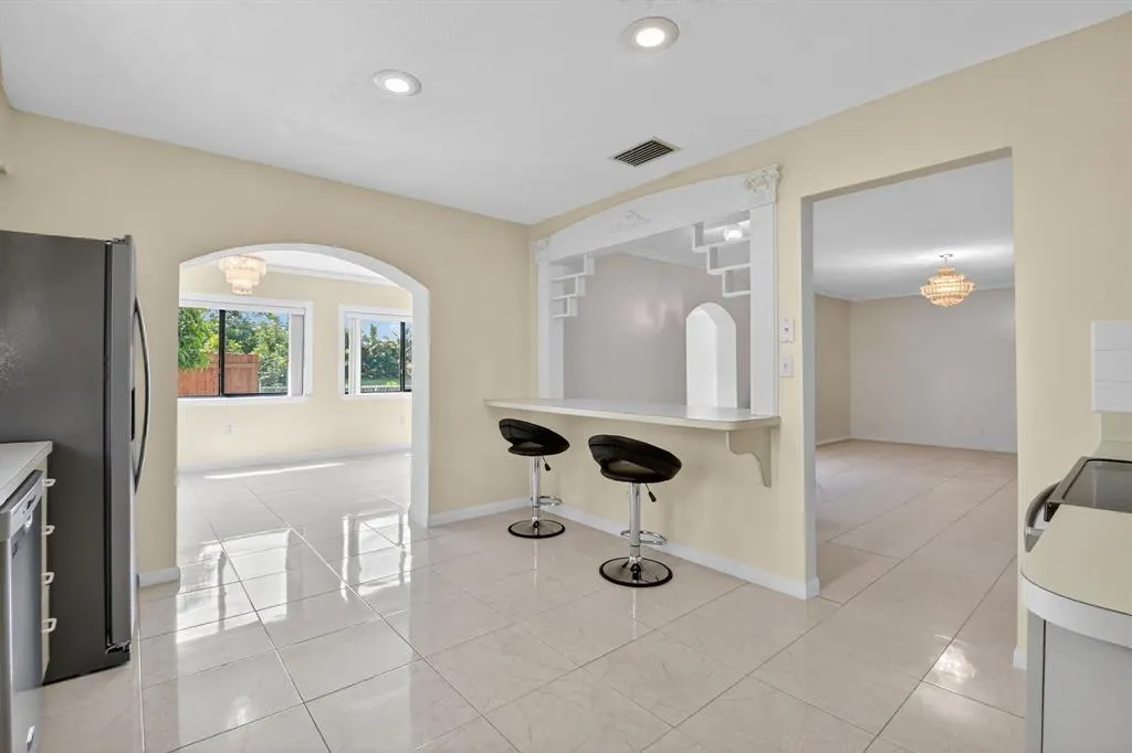6044 STRAWBERRY FIELDS Way