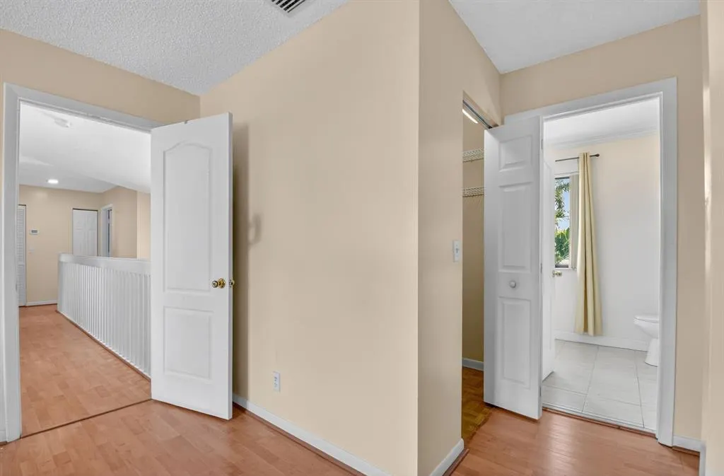 6044 STRAWBERRY FIELDS Way