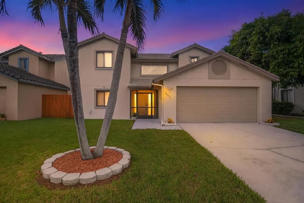 6044 STRAWBERRY FIELDS Way