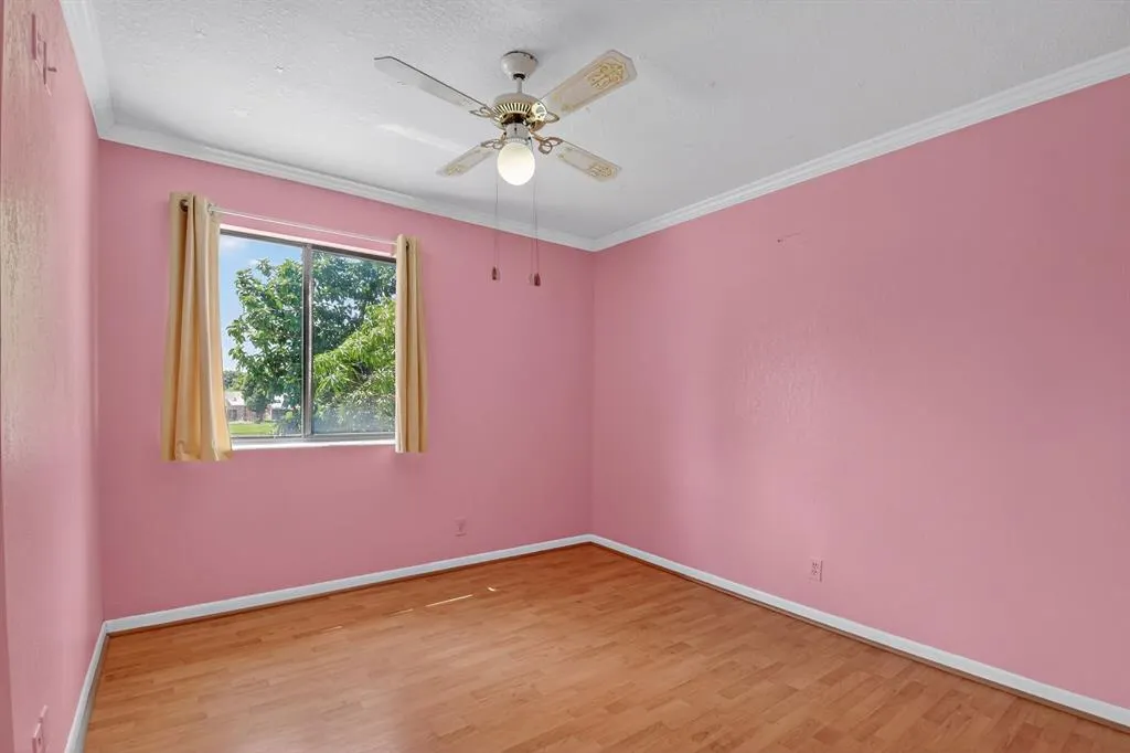 6044 STRAWBERRY FIELDS Way
