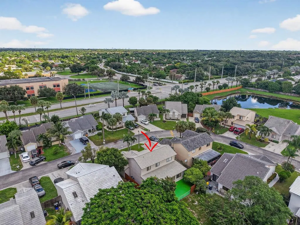 6044 STRAWBERRY FIELDS Way
