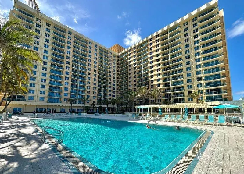 2501 S Ocean Dr, #517