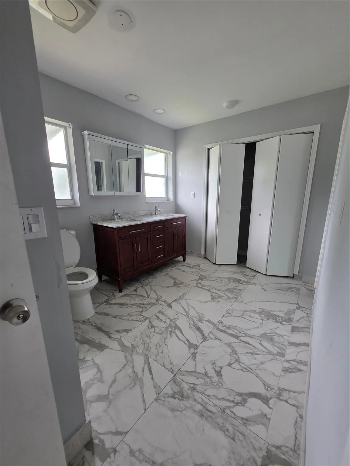 341 SE 6th Ave
