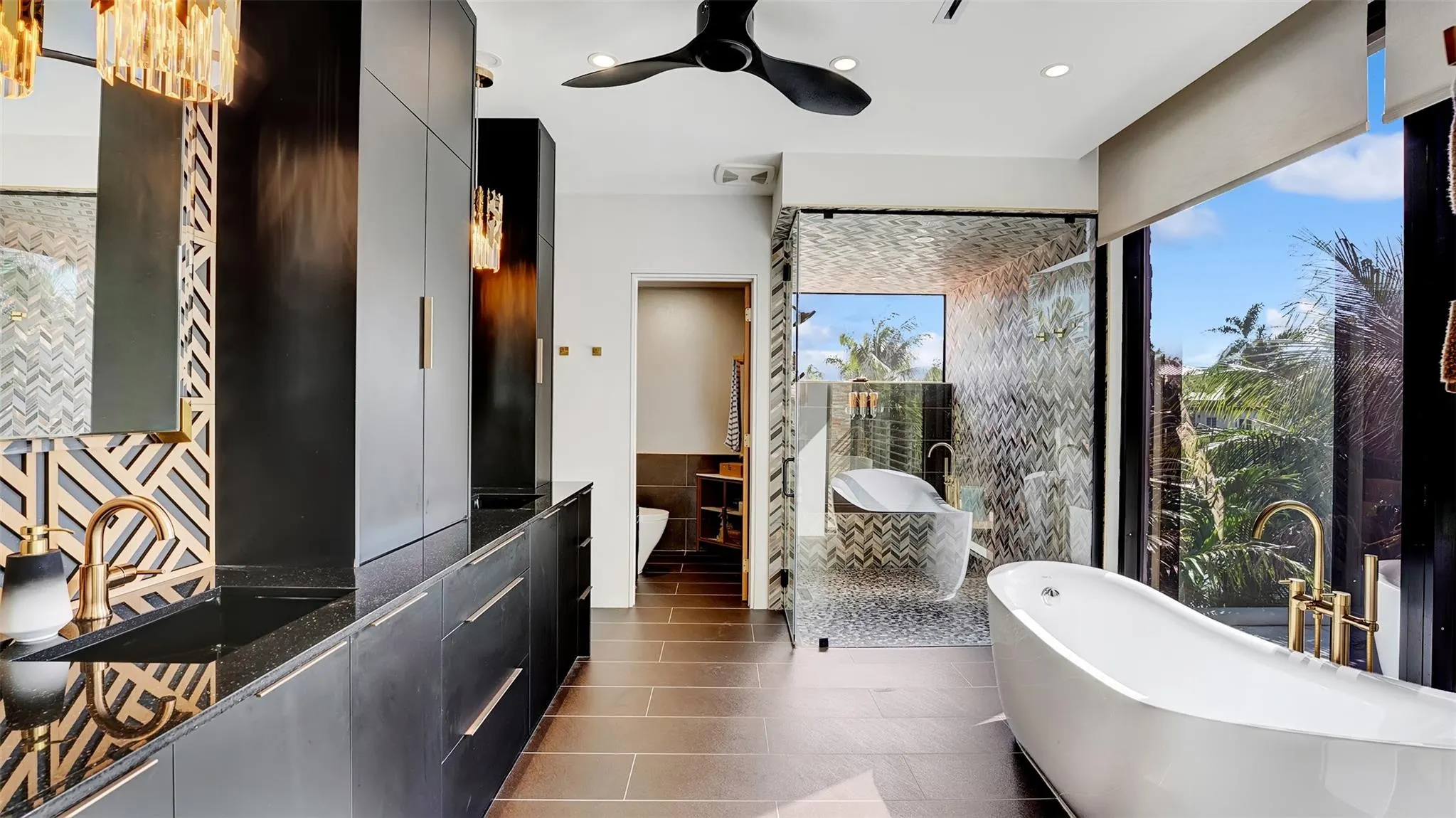 609 Poinciana Dr