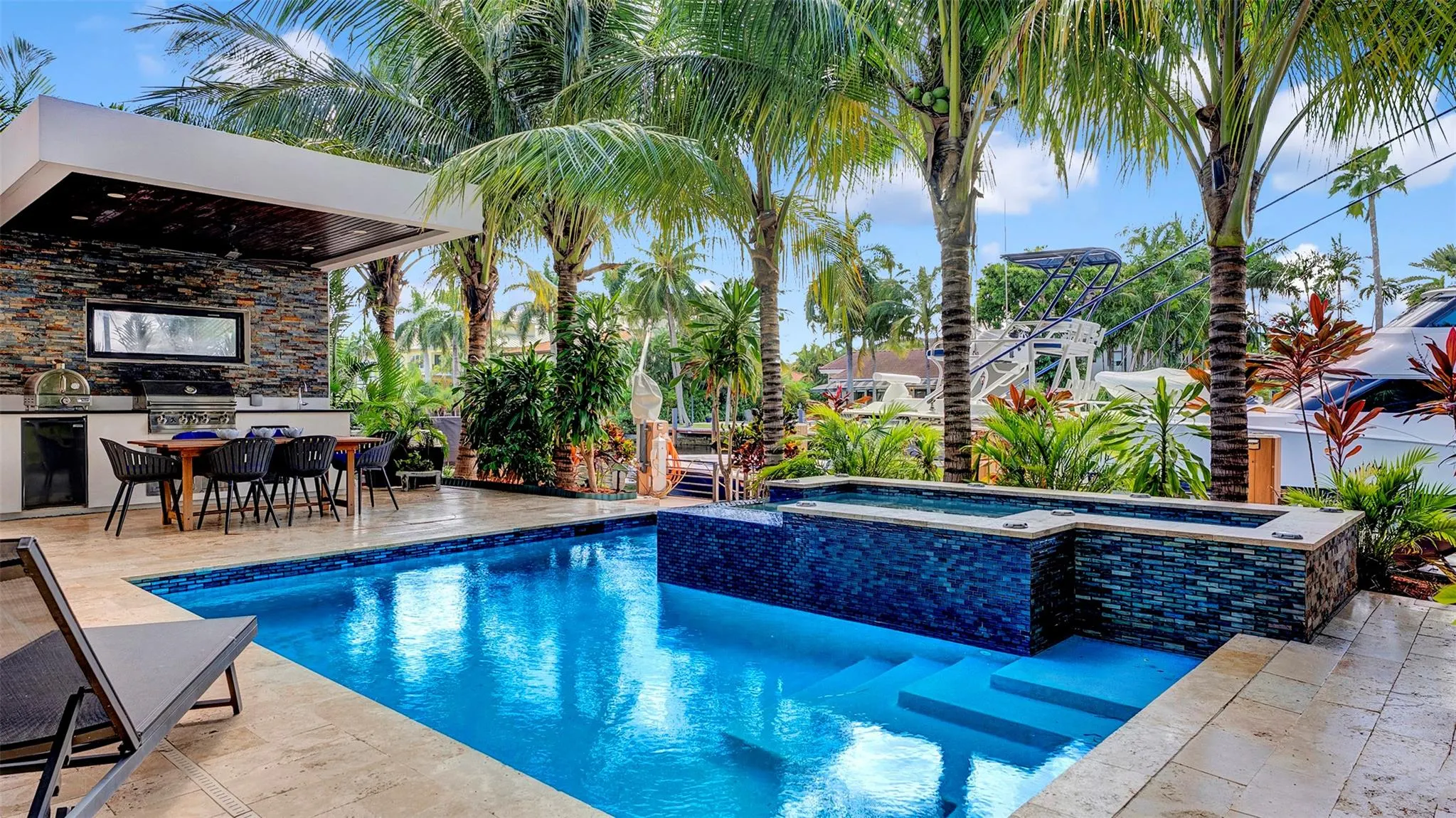 609 Poinciana Dr