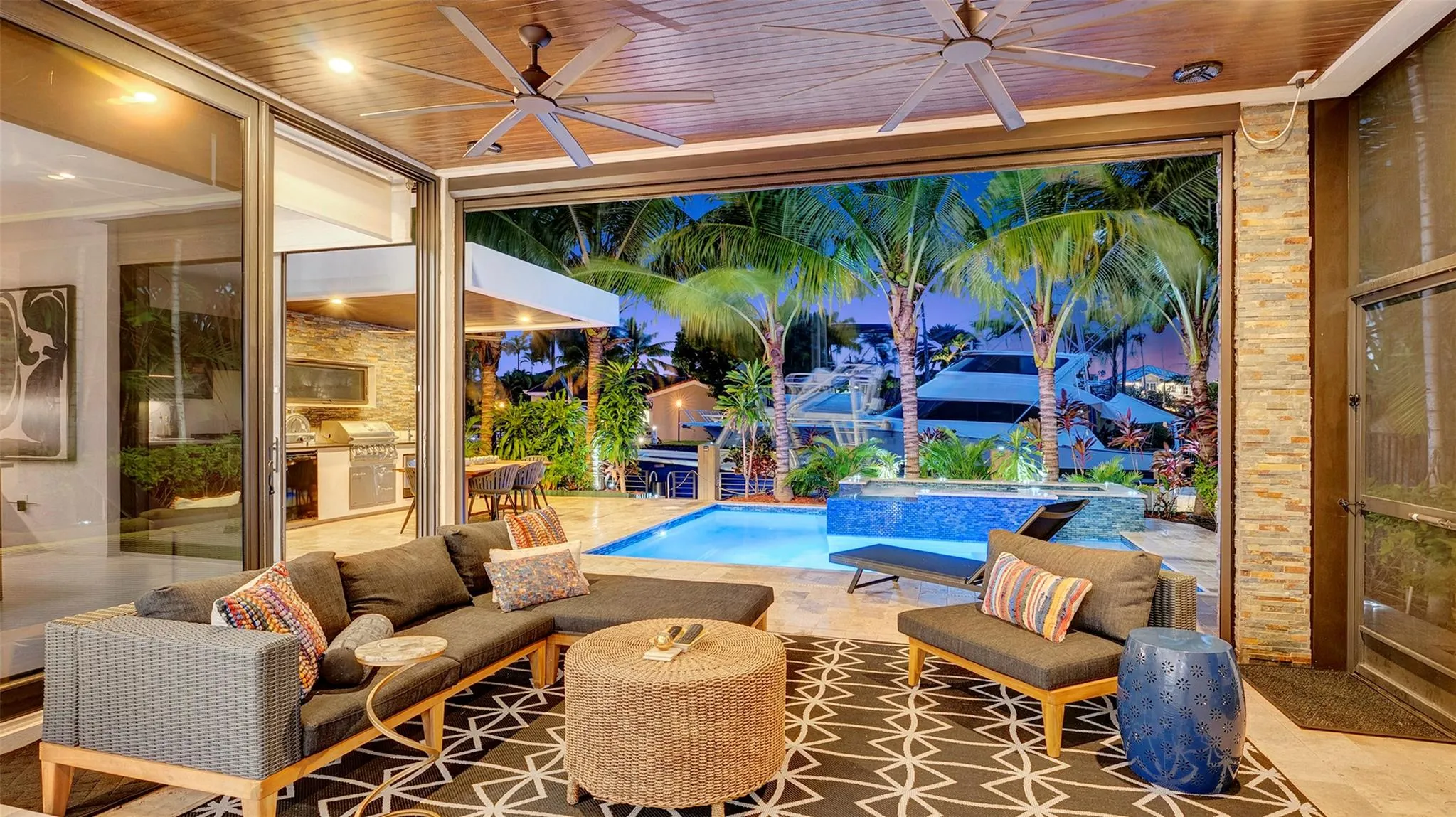 609 Poinciana Dr