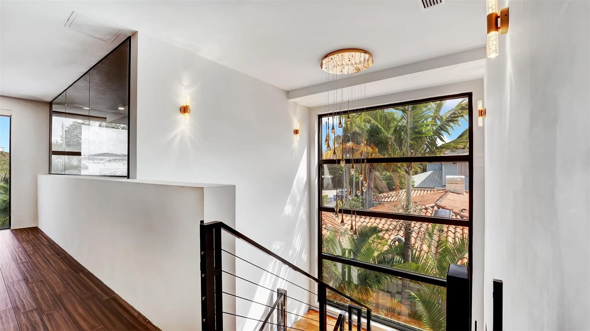609 Poinciana Dr