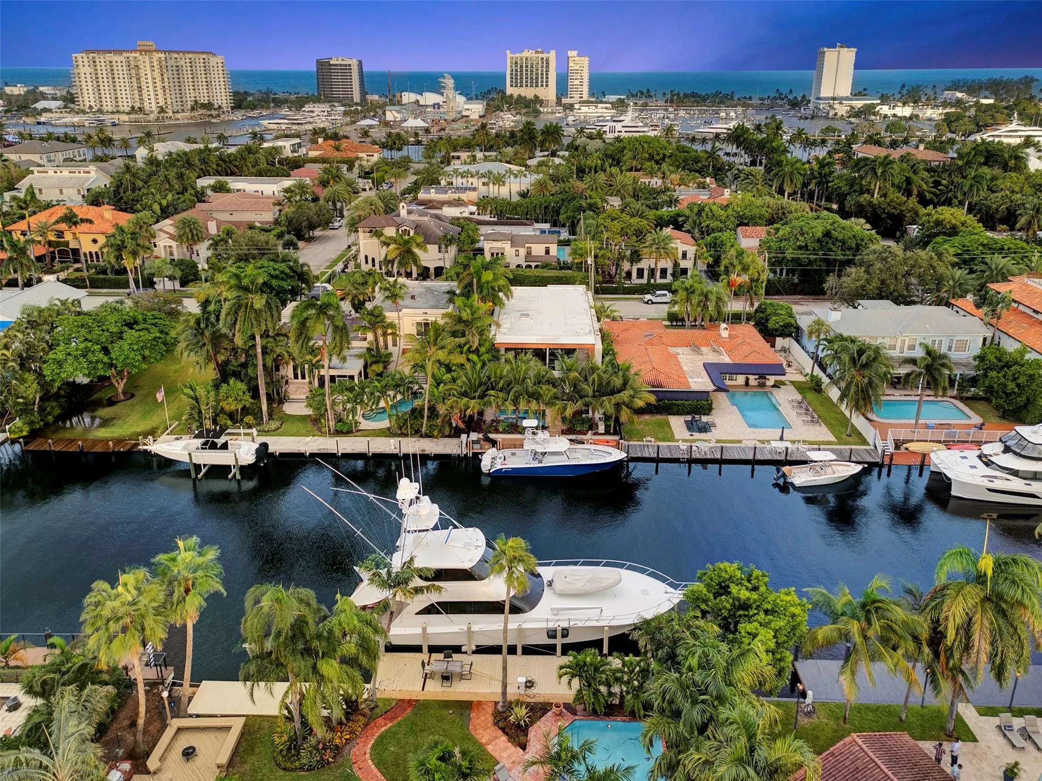 609 Poinciana Dr