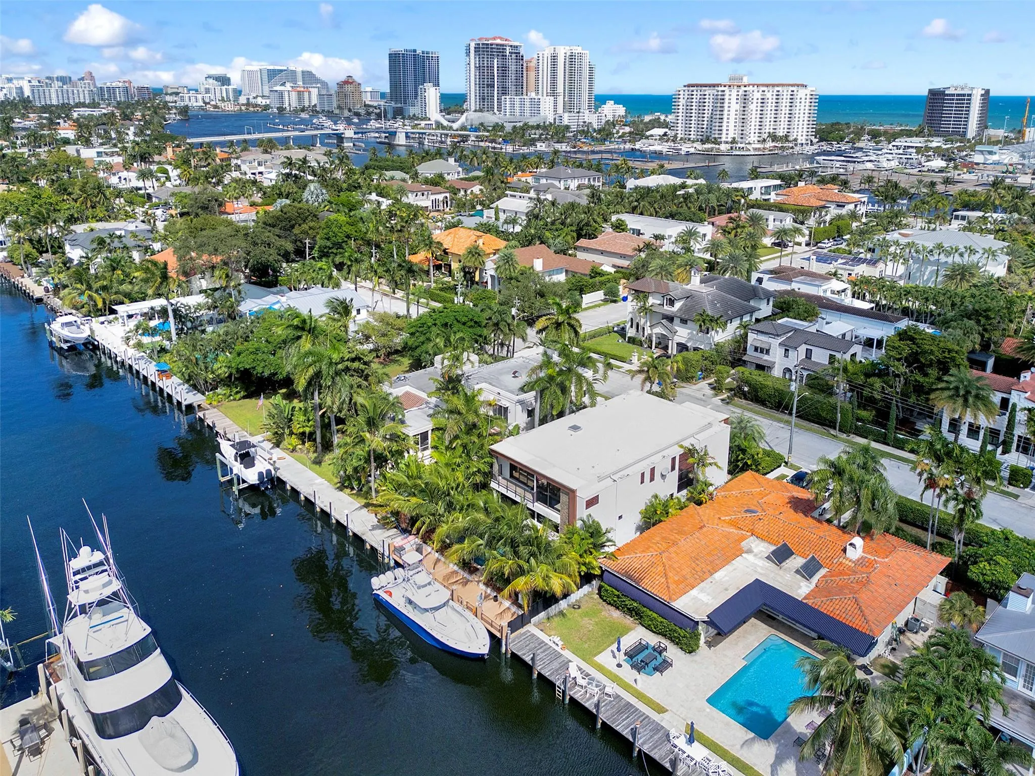 609 Poinciana Dr