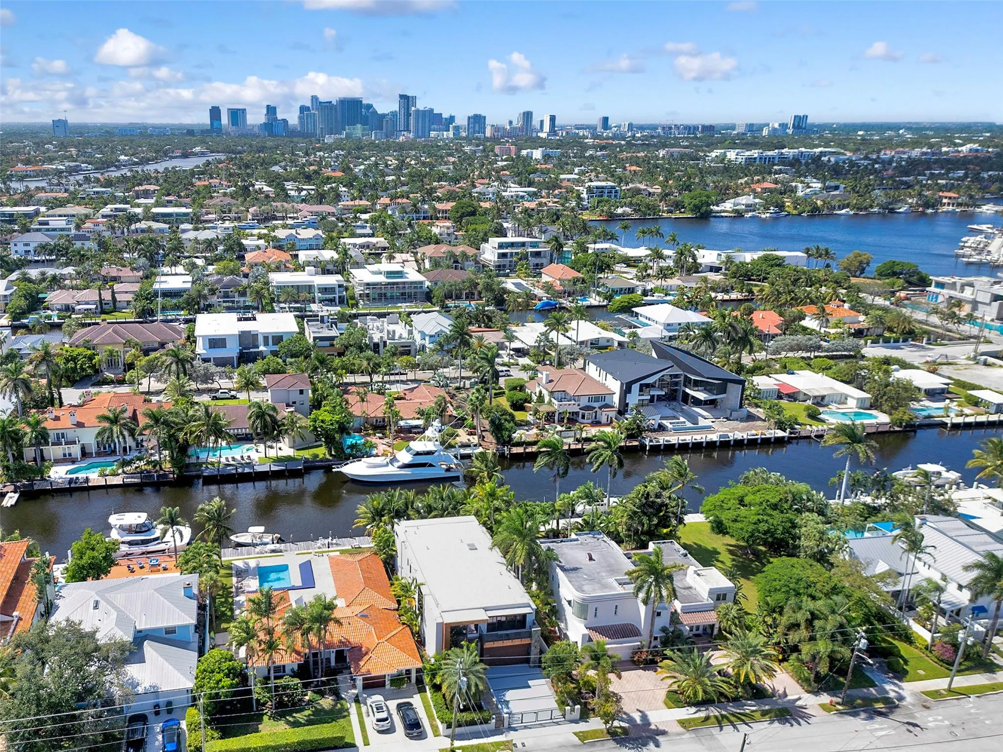 609 Poinciana Dr