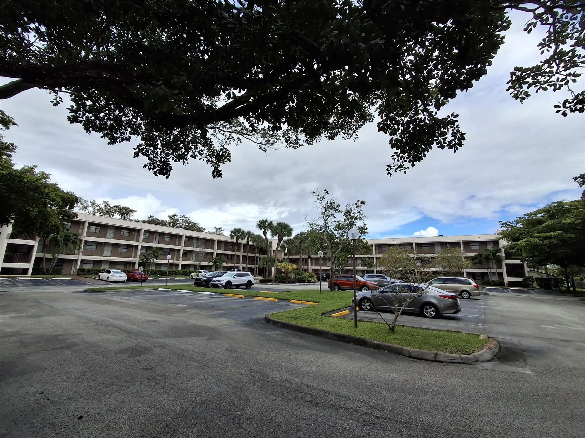 8763 Shadow Wood Blvd, #202