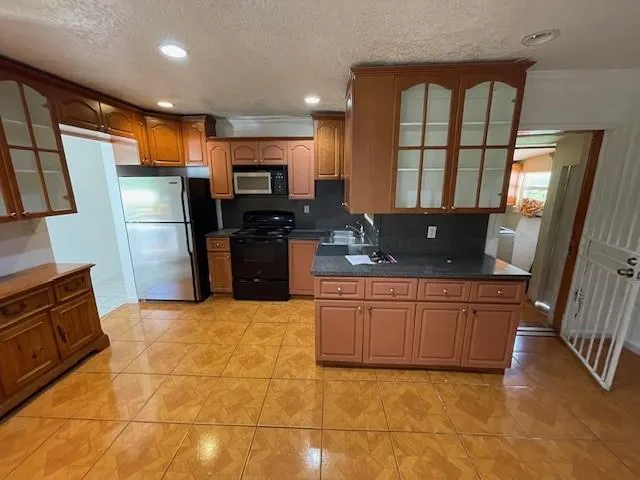 19530 NW 11th Ave