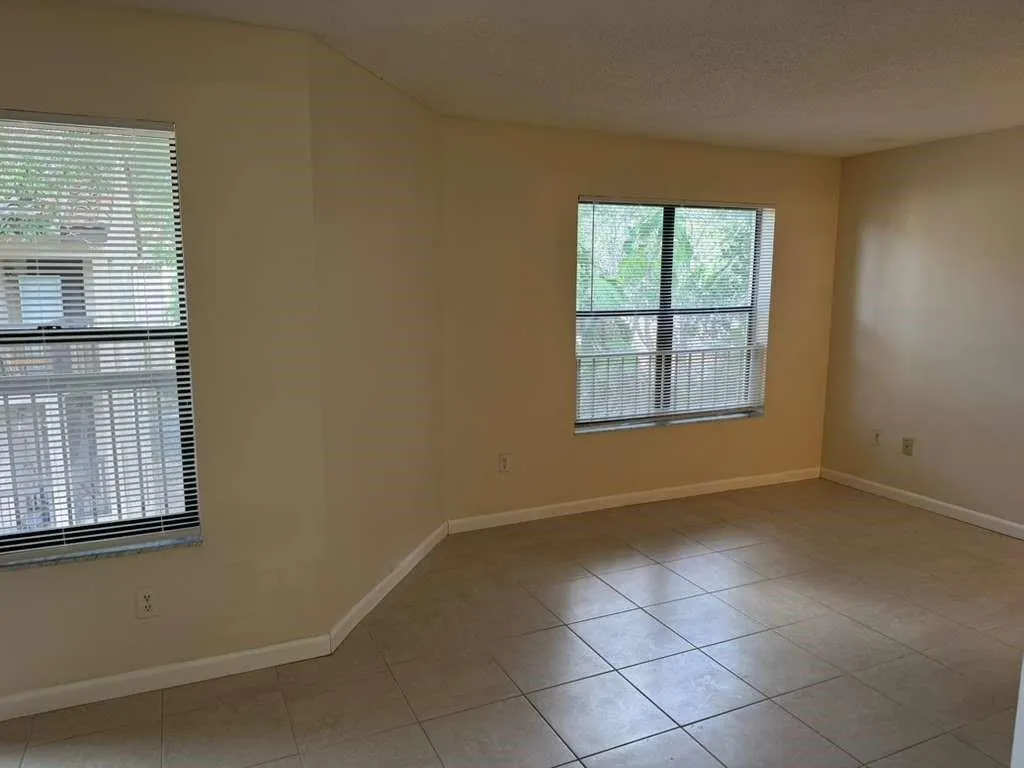 4221 W McNab Road, #42
