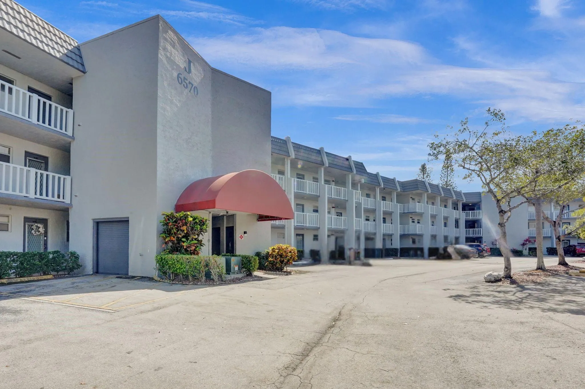 6570 Royal Palm Blvd, #210J