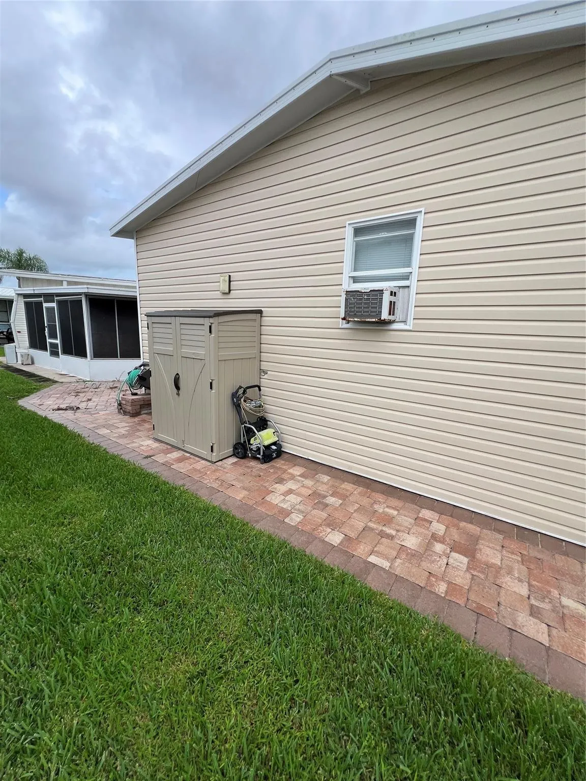 5367 SE 66th Ave