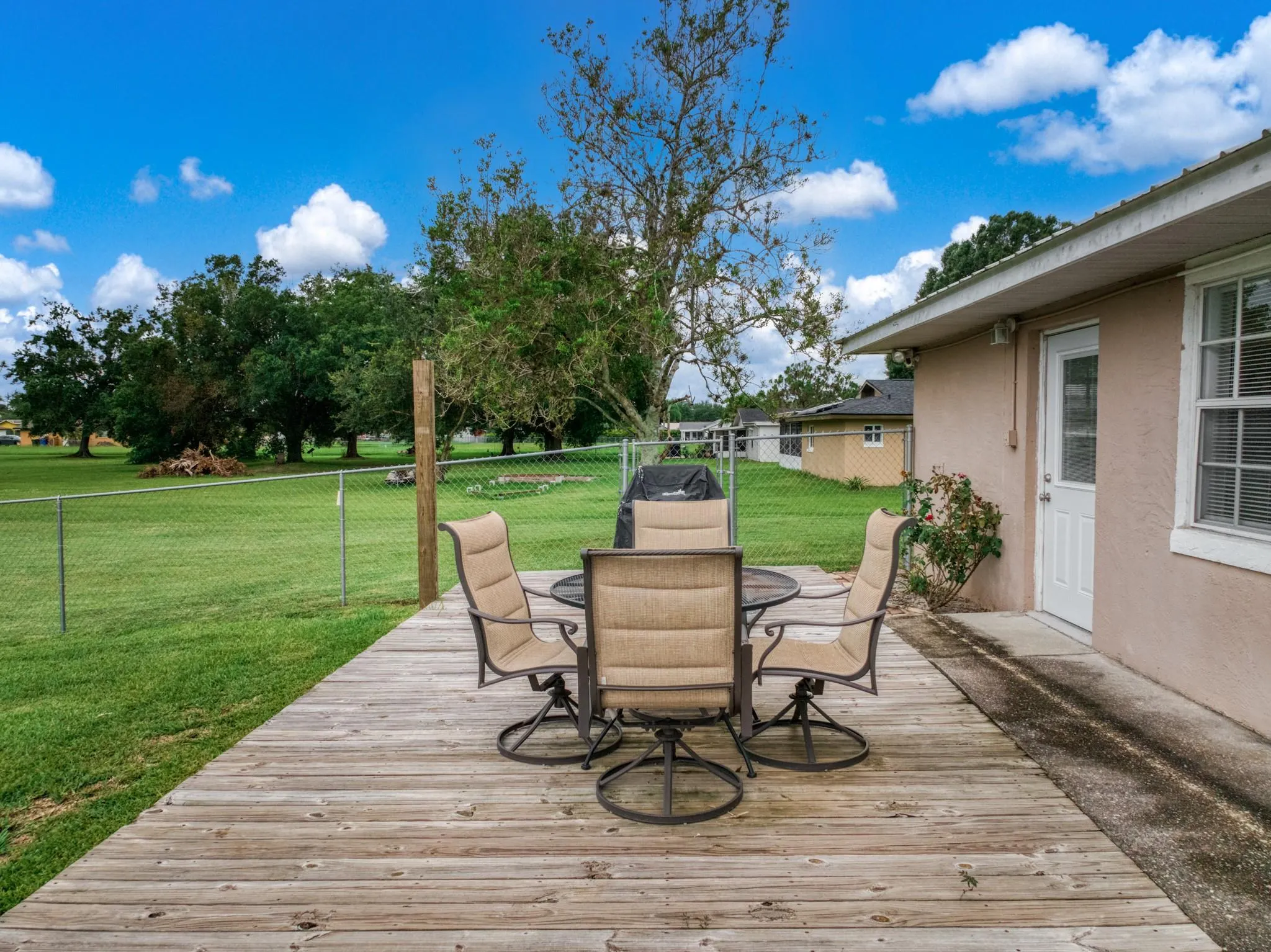 609 Limetree Dr