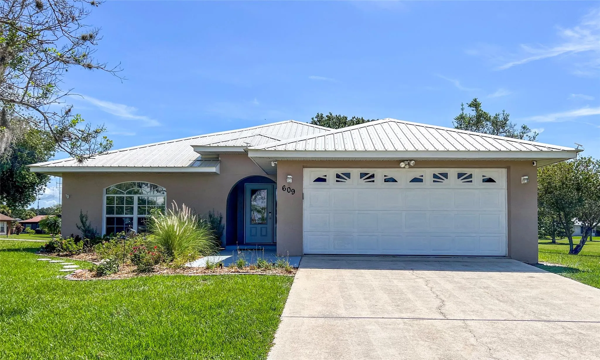 609 Limetree Dr