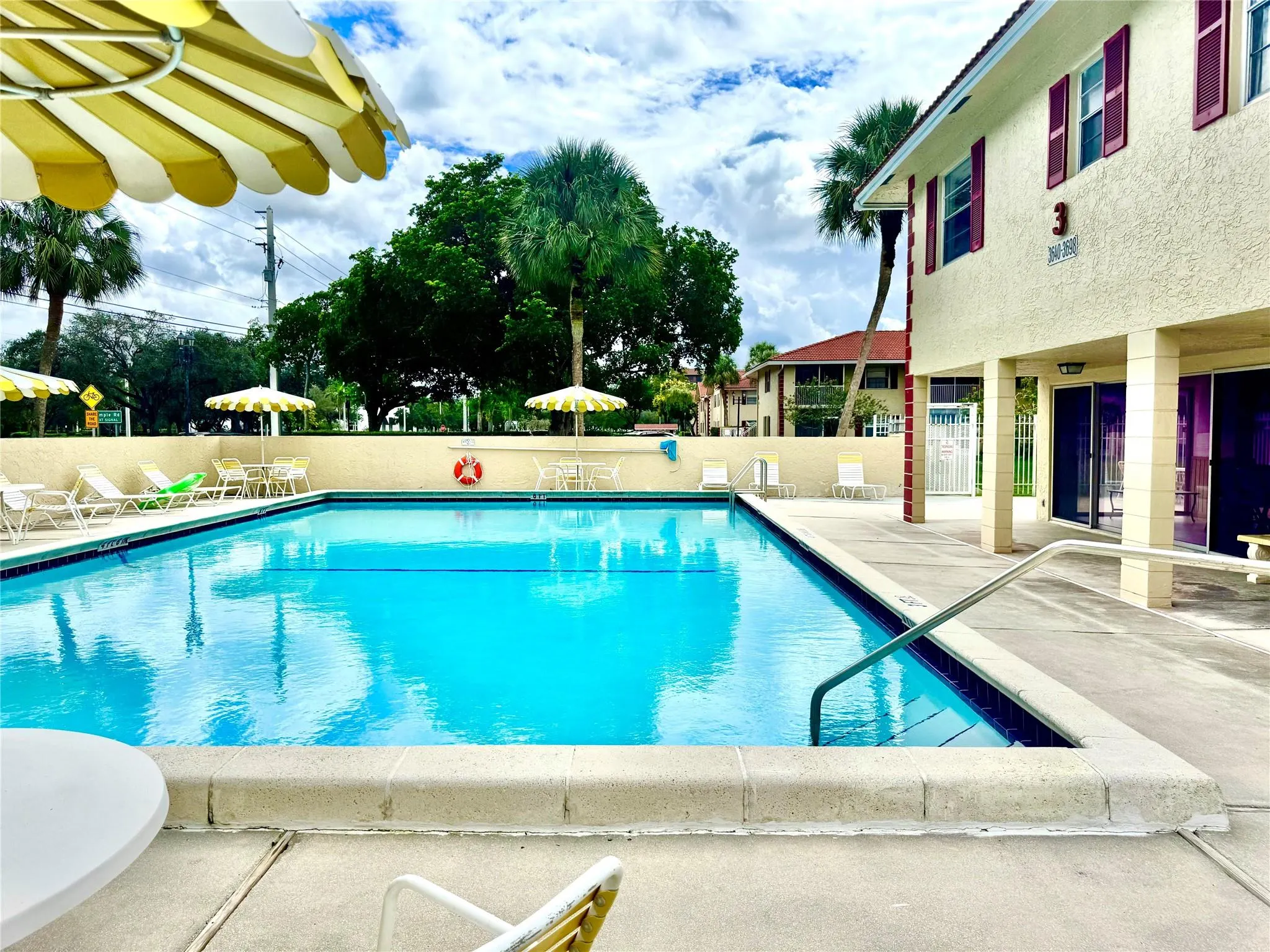 3590 N University Dr, #V-6