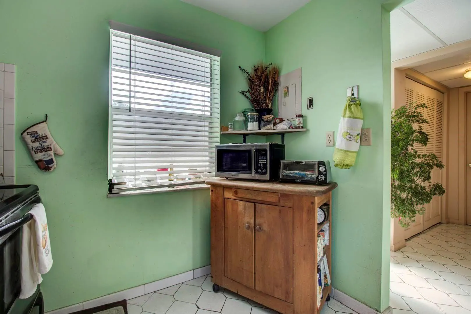 7867 Golf Circle Dr, #108
