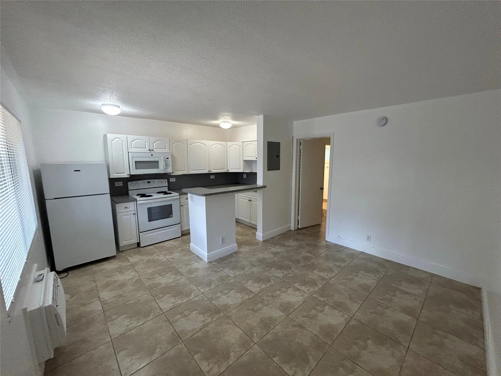 925 NE 17th Ave, #4