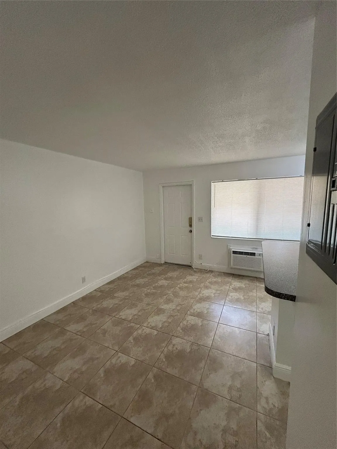 925 NE 17th Ave, #4
