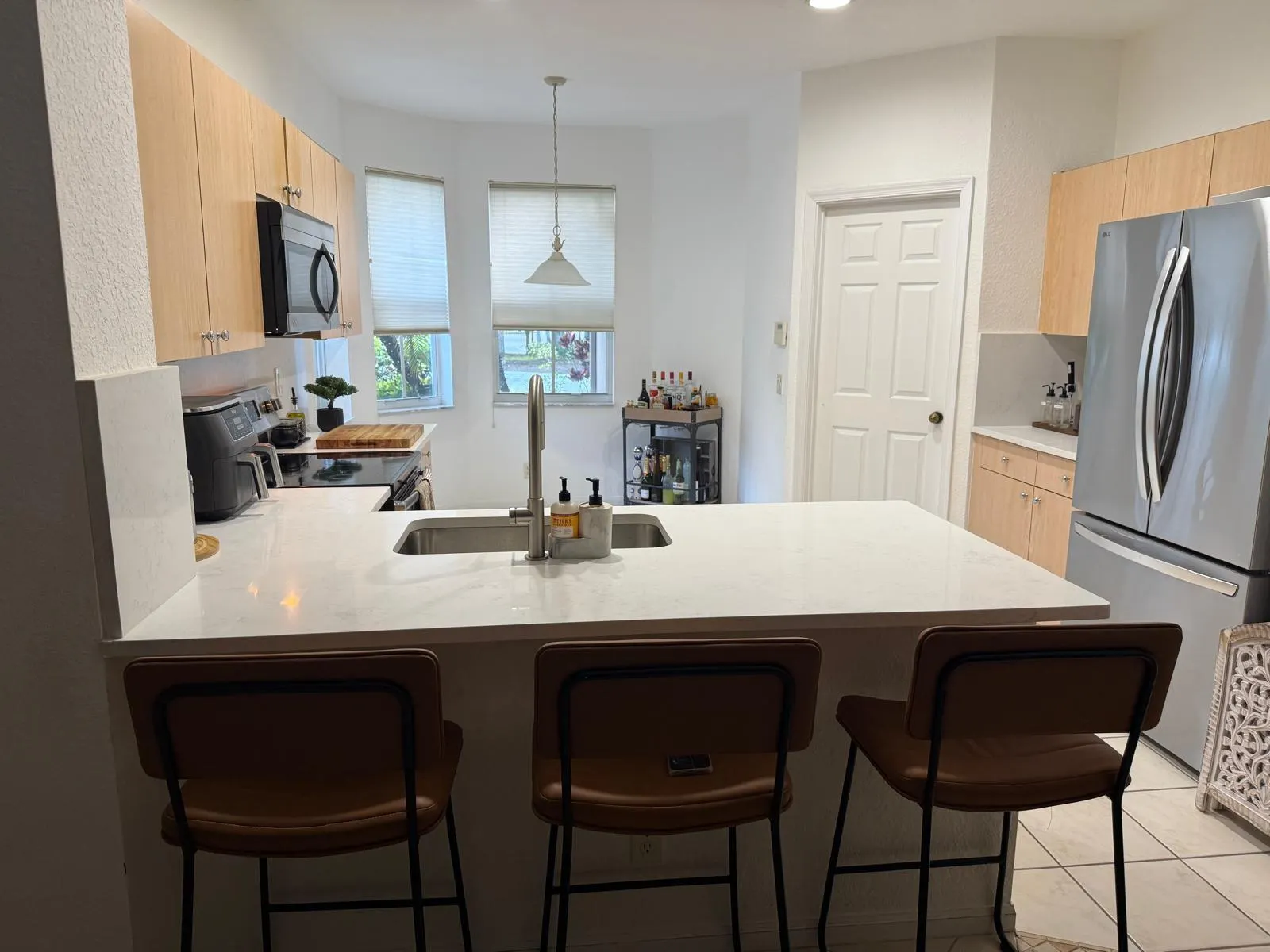 516 Live Oak Ln