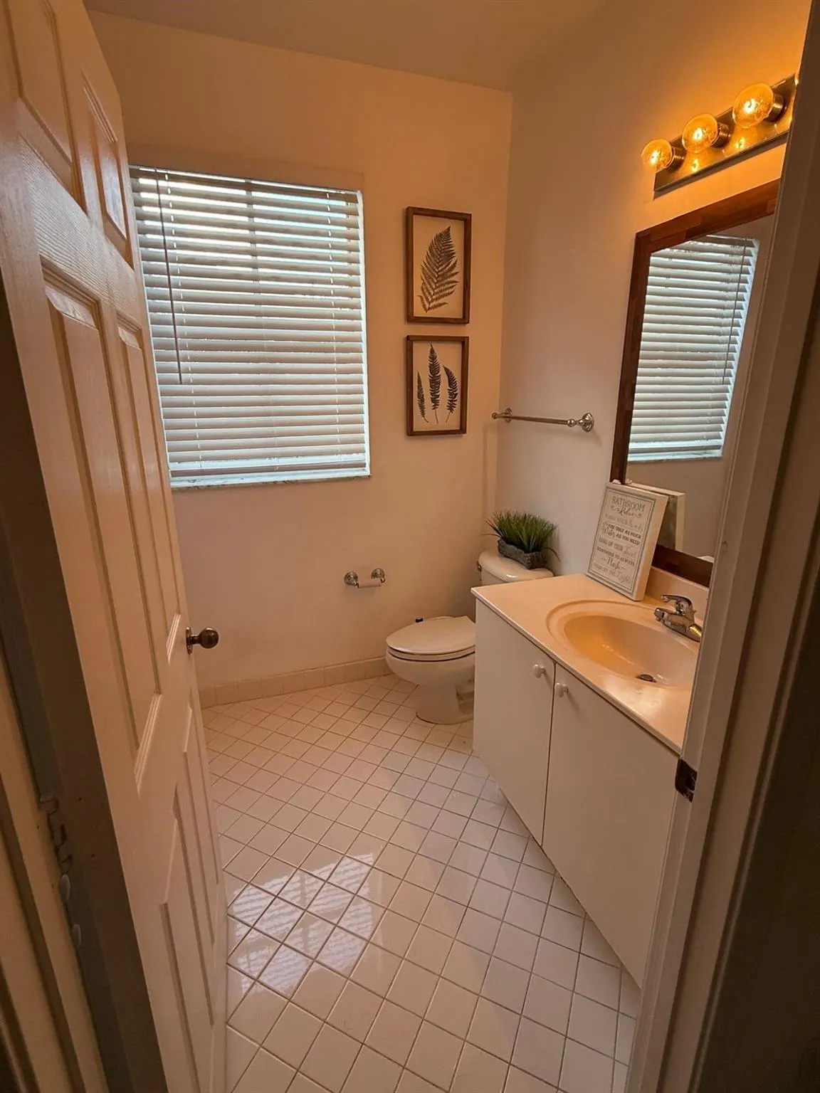516 Live Oak Ln