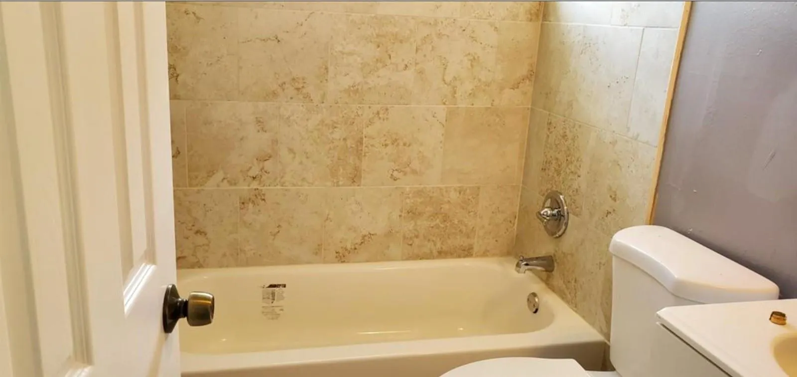 143 W 17th St