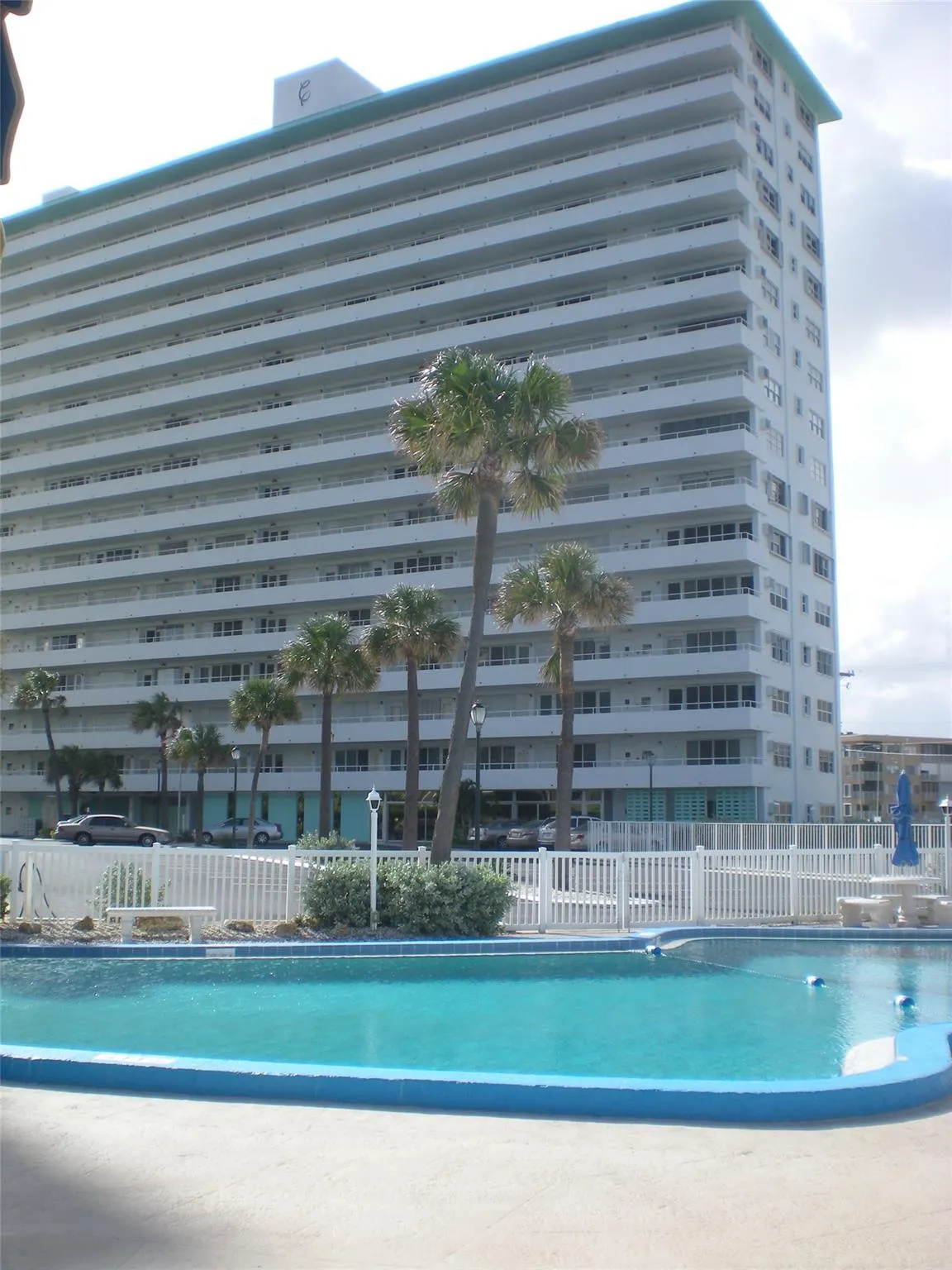 4050 N Ocean Dr, #207