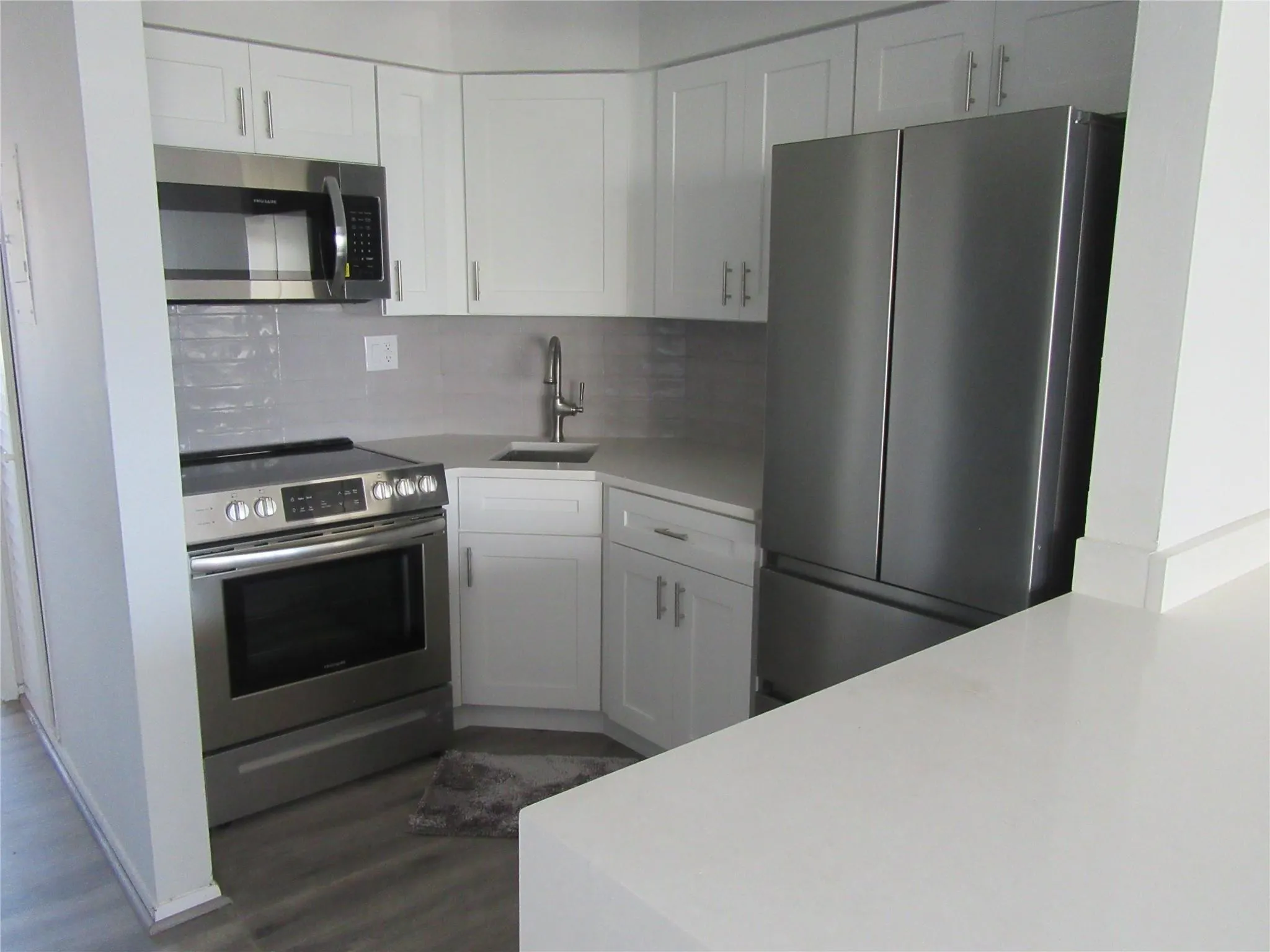 4050 N Ocean Dr, #207