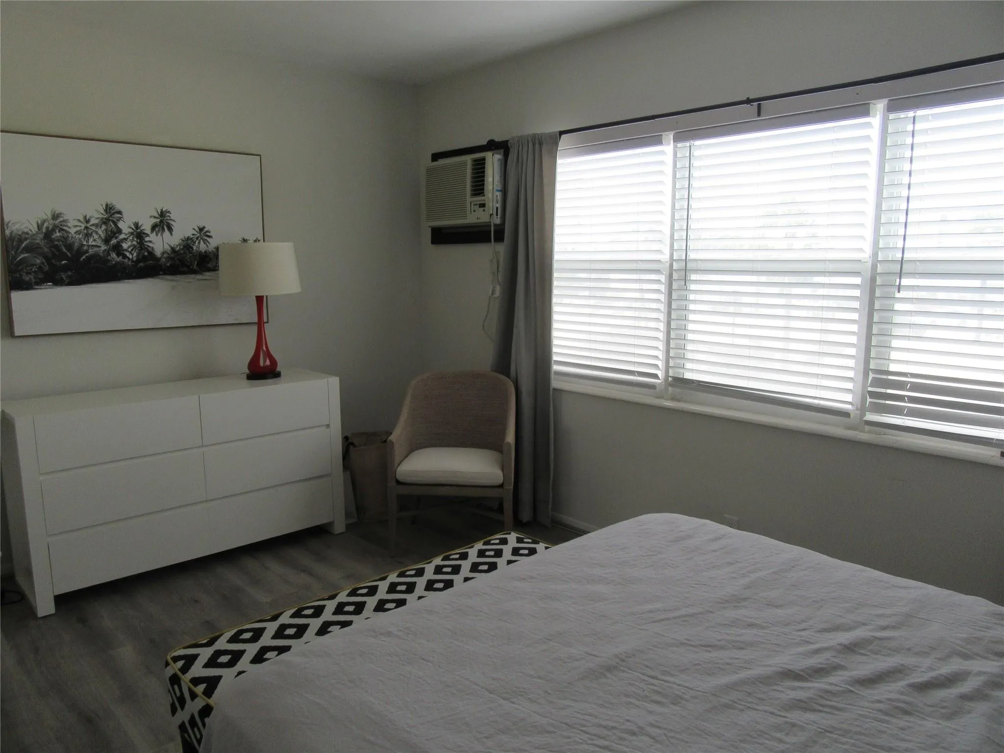 4050 N Ocean Dr, #207