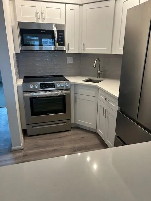4050 N Ocean Dr, #207