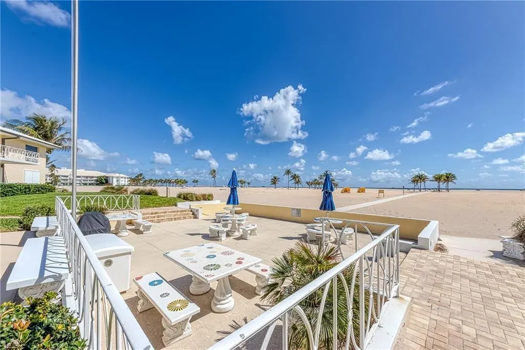 2000 S Ocean Ln, #13