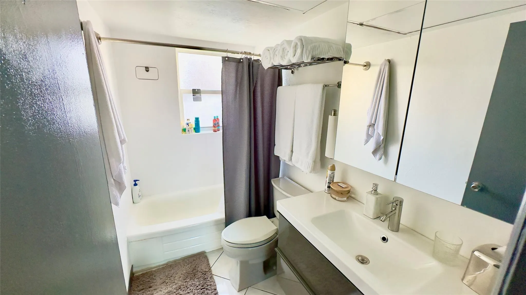 9 N Birch Rd, #403