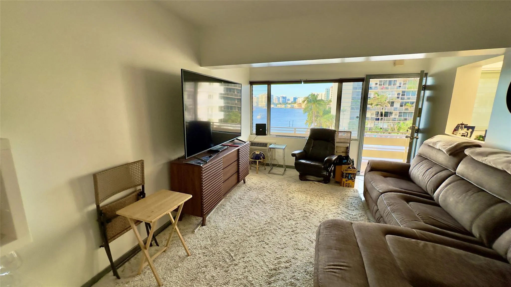 9 N Birch Rd, #403